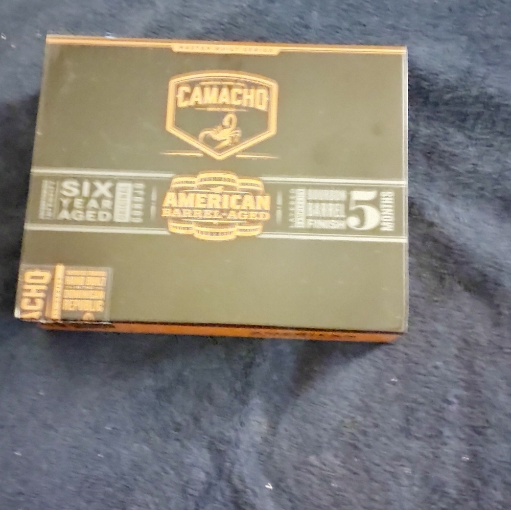 Camacho American Barrel Aged cigar box